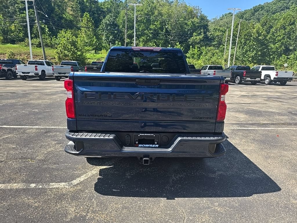 Certified 2022 Chevrolet Silverado 1500 Custom AWD/4WD image 5