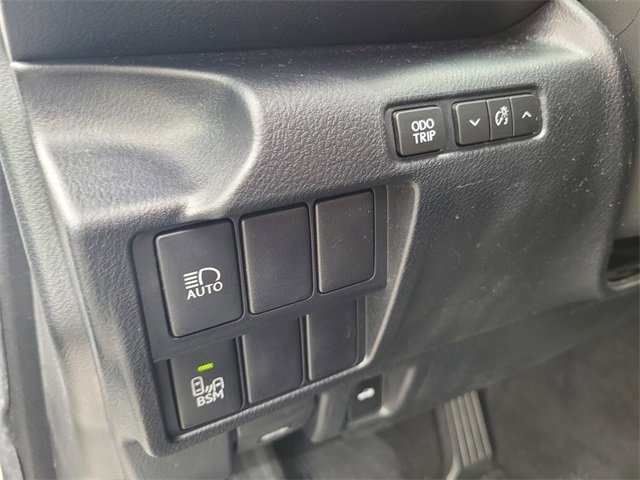 Used 2019 Lexus IS 300 image 19