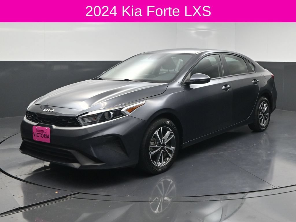 Used 2024 Kia Forte LXS FWD image 2