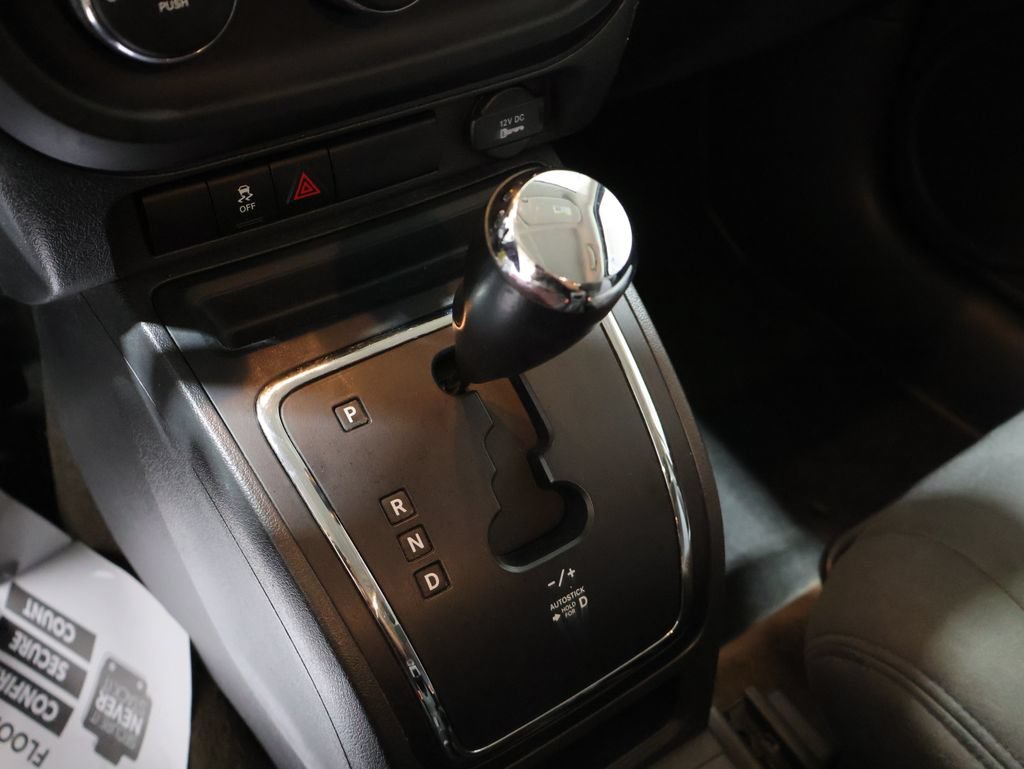Used 2014 Jeep Patriot Sport w/ Power Value Group FWD image 25