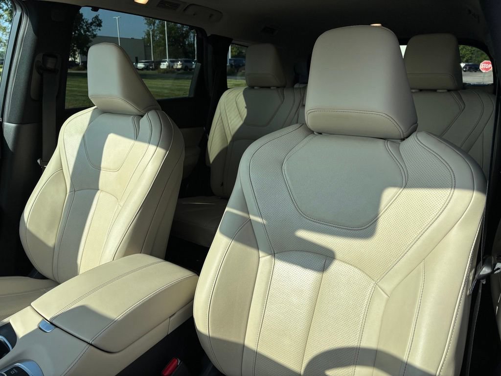 Used 2025 INFINITI QX60 Luxe w/ Cargo Package AWD/4WD image 19