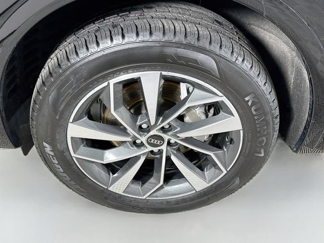 Used 2021 Audi Q5 2.0T Premium AWD/4WD image 29