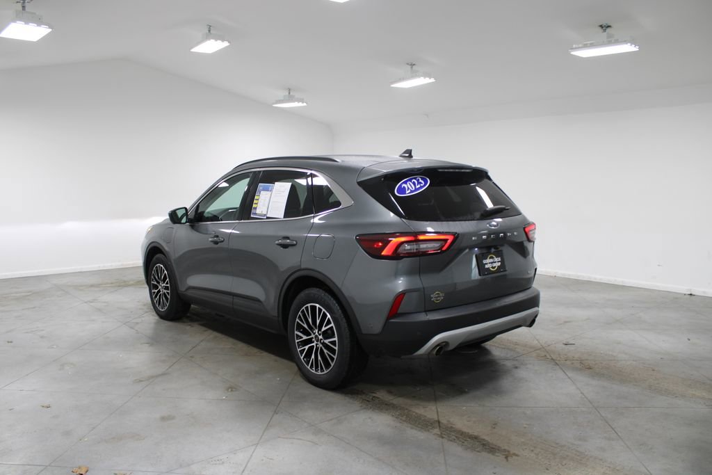Used 2023 Ford Escape SE w/ PHEV Premium Package image 7