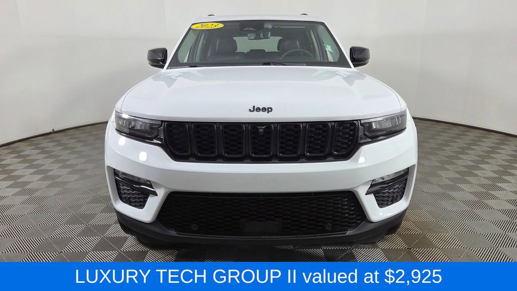 Used 2023 Jeep Grand Cherokee Limited w/ Luxury Tech Group II image 2