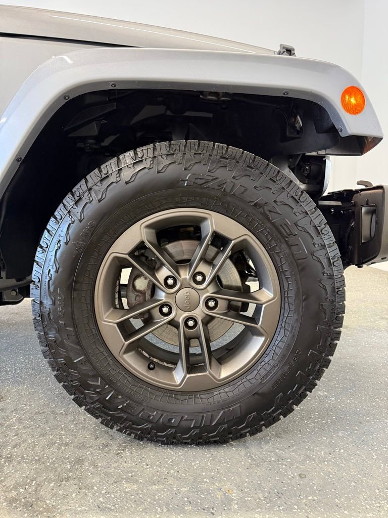 Used 2017 Jeep Wrangler Unlimited Sahara image 32