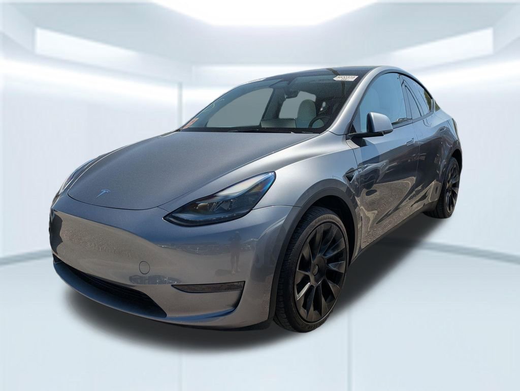 Used 2024 Tesla Model Y Long Range image 1
