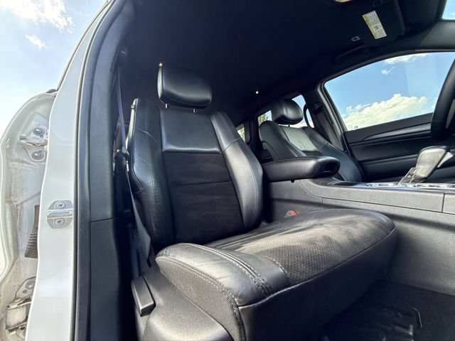 Used 2019 Jeep Grand Cherokee Altitude RWD image 24