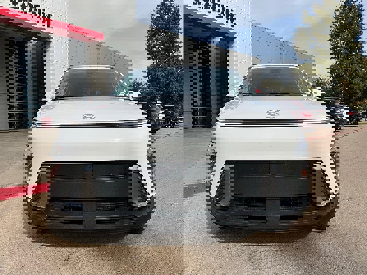 Used 2025 Hyundai Kona SEL image 4