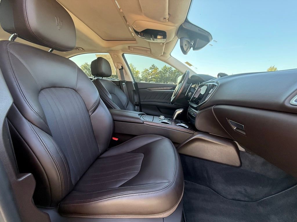 Used 2022 Maserati Ghibli Modena Q4 image 24