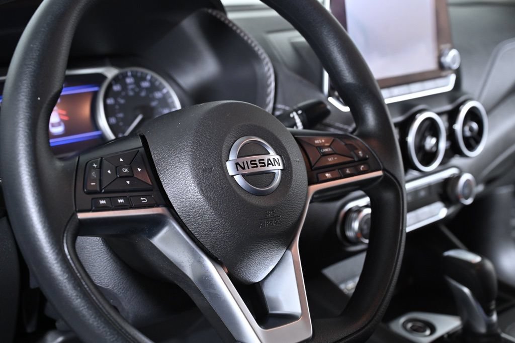 Certified 2023 Nissan Sentra SV FWD image 12