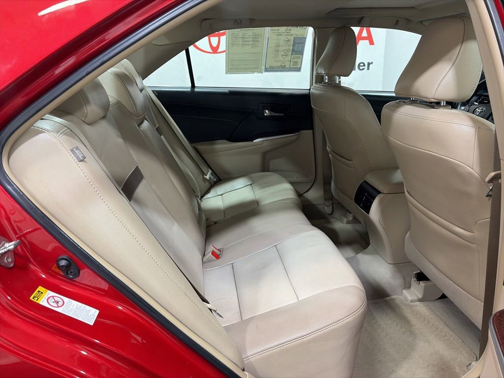Used 2014 Toyota Camry XLE w/ Leather Package FWD image 16