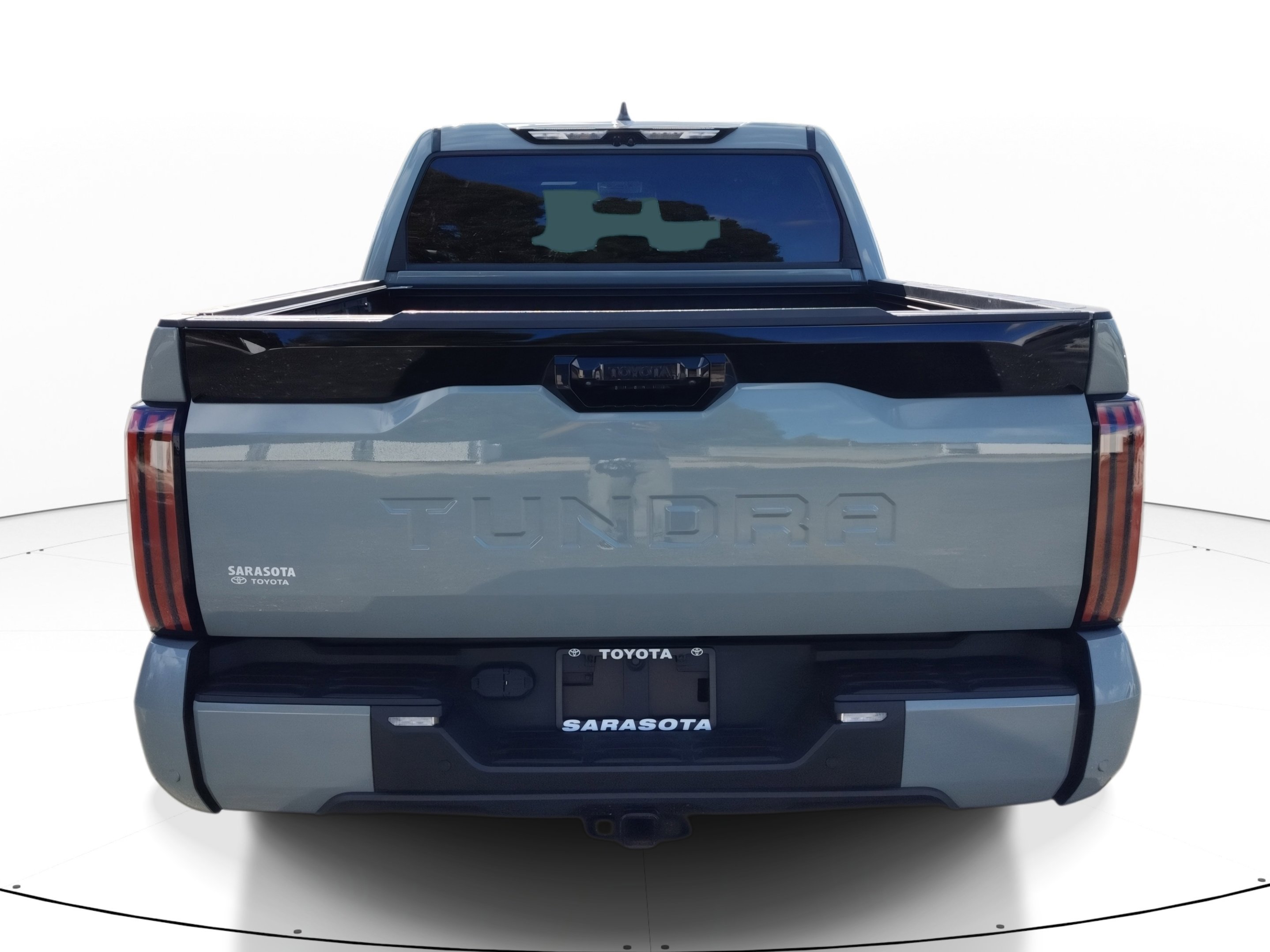 Used 2024 Toyota Tundra Platinum image 5