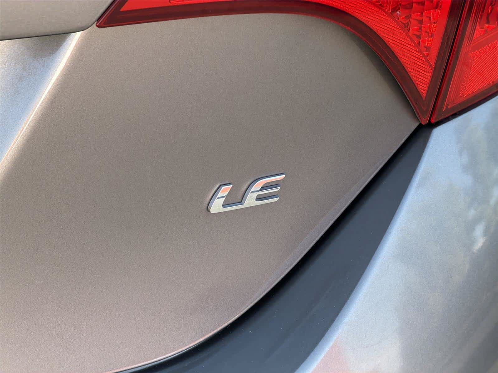 Used 2019 Toyota Corolla LE w/ Protection Package FWD image 8