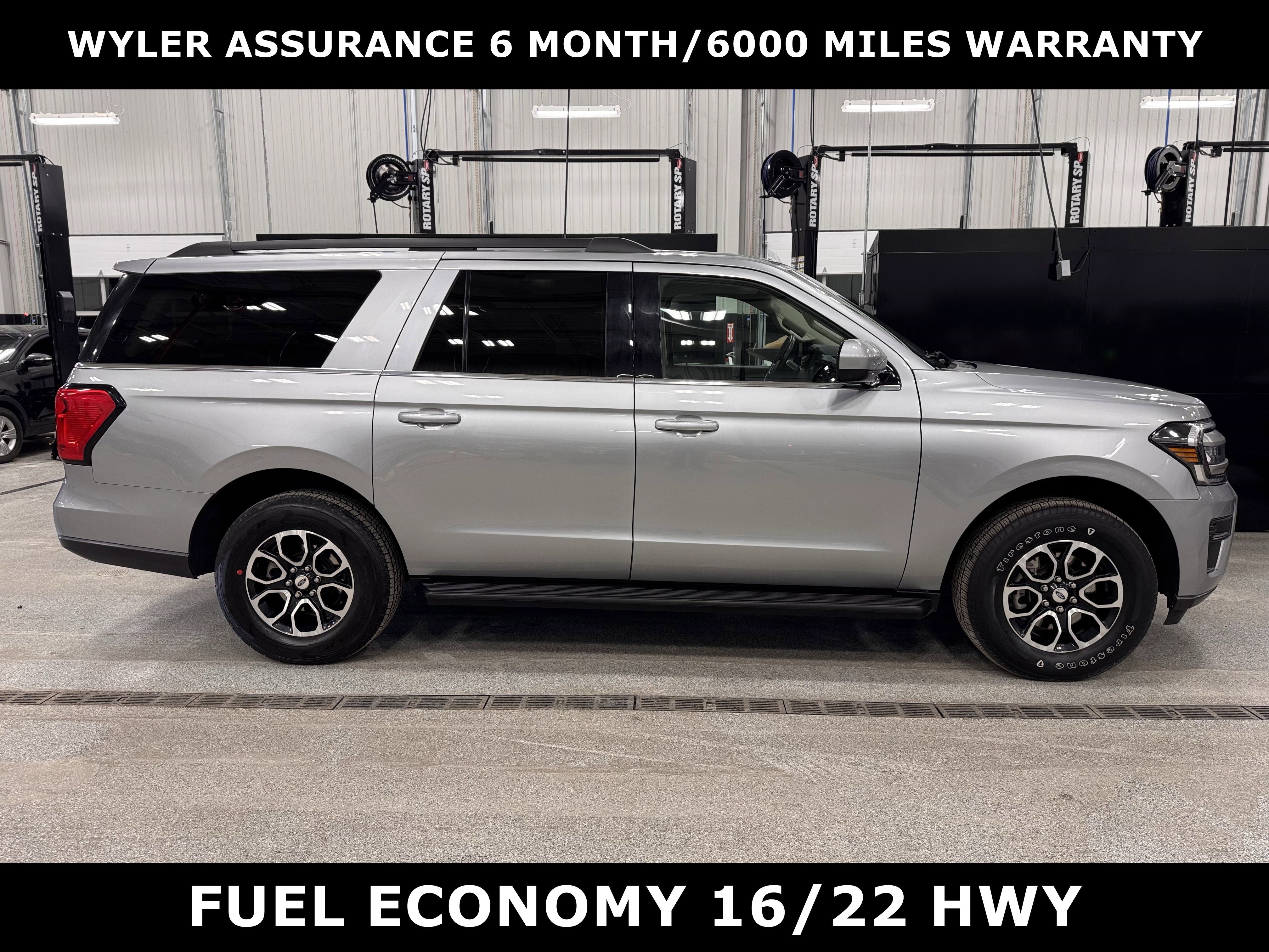 Used 2024 Ford Expedition Max XLT image 2