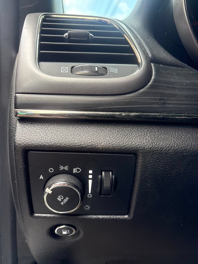 Used 2021 Jeep Grand Cherokee Limited X AWD/4WD image 15