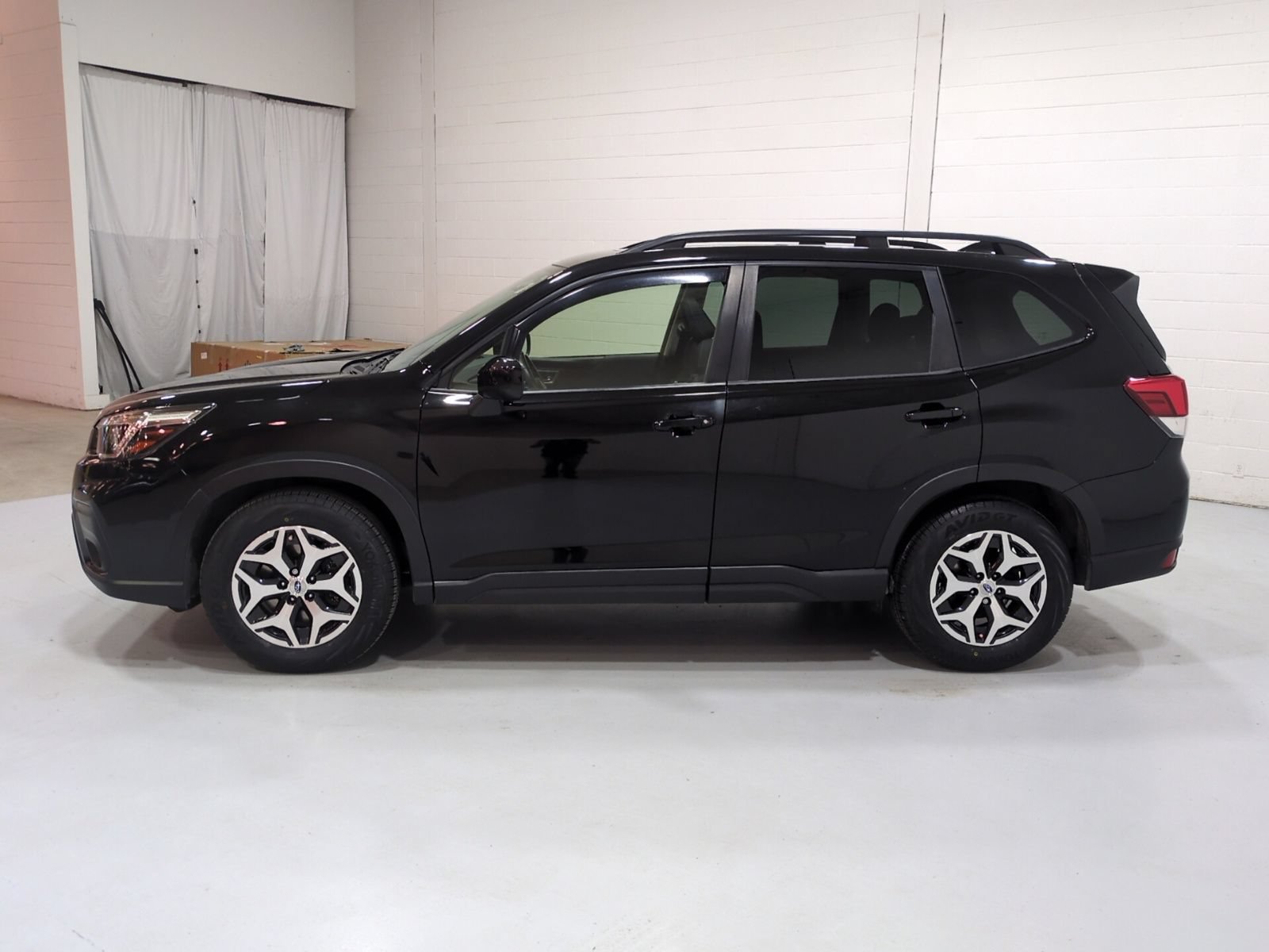 Used 2020 Subaru Forester Premium AWD/4WD image 6