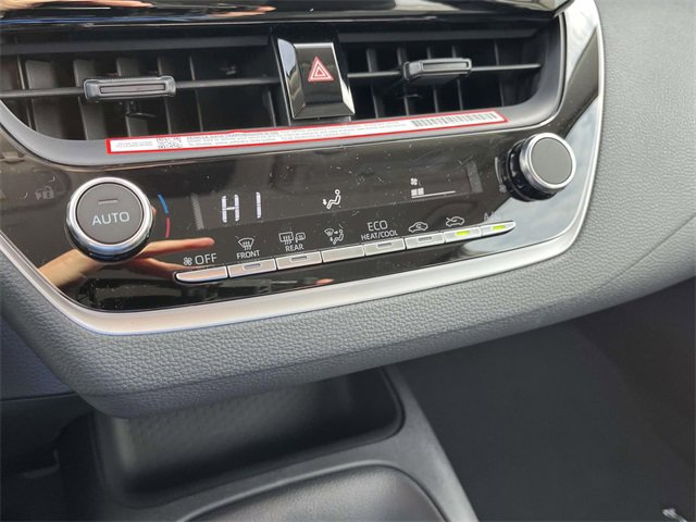 Used 2026 Toyota Corolla LE image 32