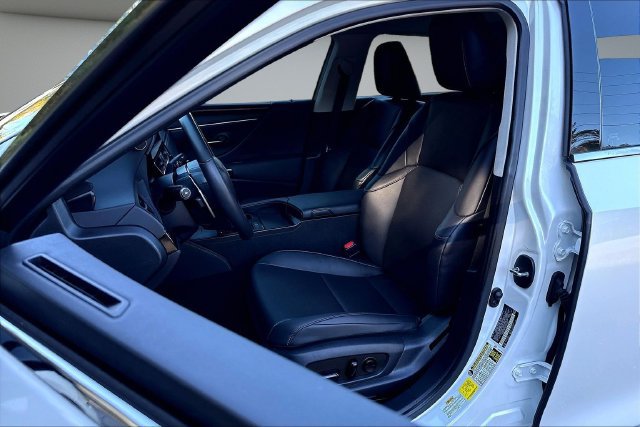 Used 2023 Lexus ES 350 w/ Accessory Package (Z2) FWD image 22