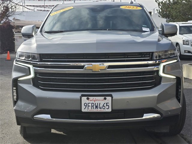Used 2023 Chevrolet Suburban LT image 2