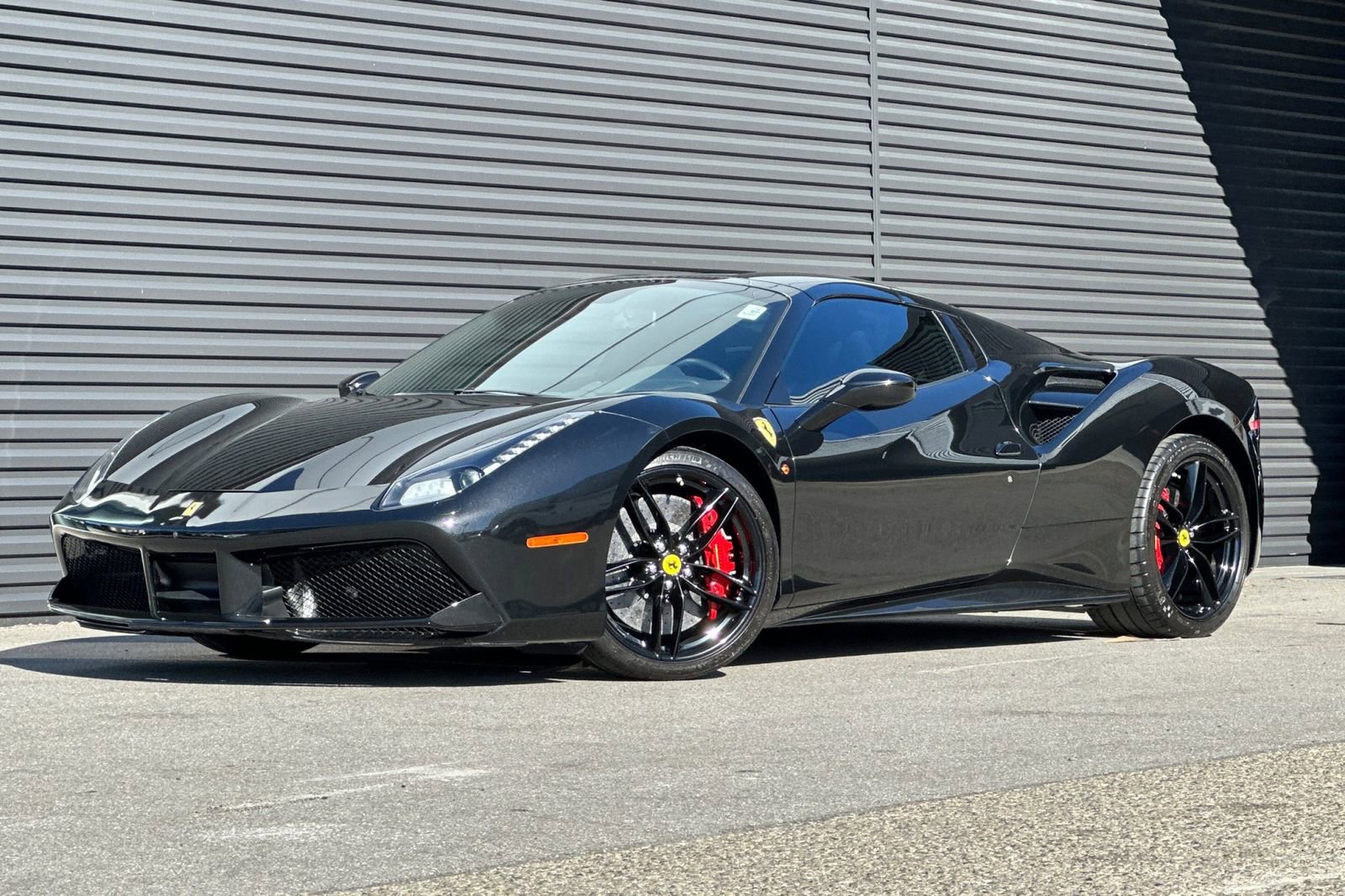 Used 2018 Ferrari 488 Spider image 1