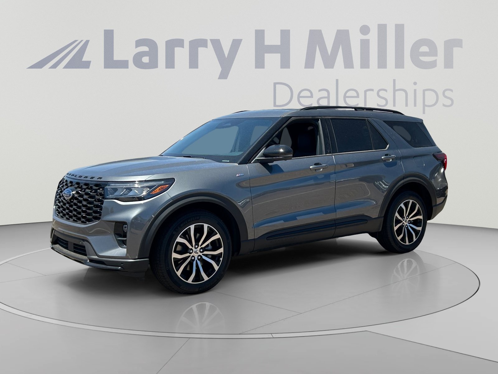 New 2026 Ford Explorer ST-Line RWD image 1