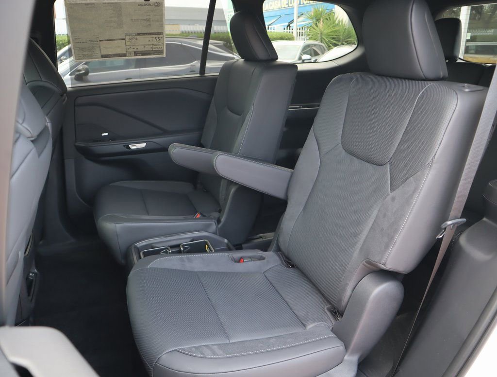 Used 2026 Lexus TX 500h AWD image 32