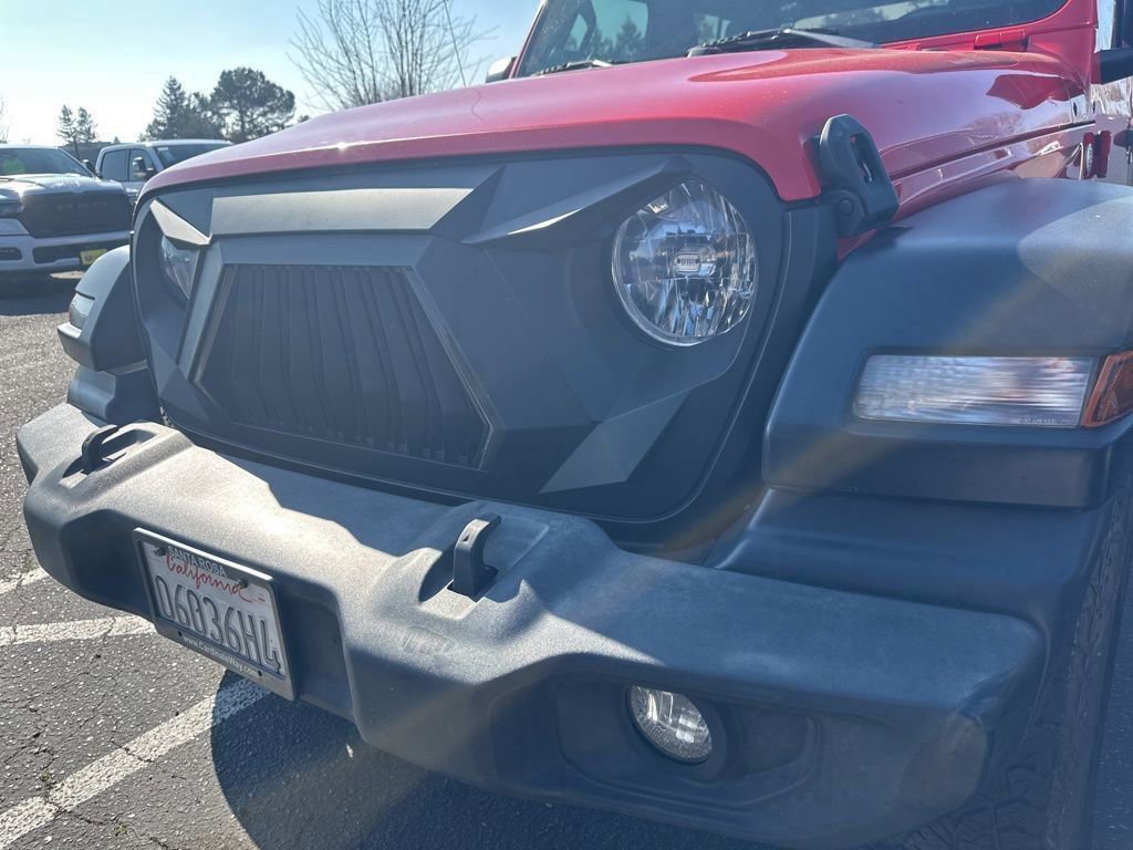 Used 2020 Jeep Gladiator Sport w/ Quick Order Package 24S image 9