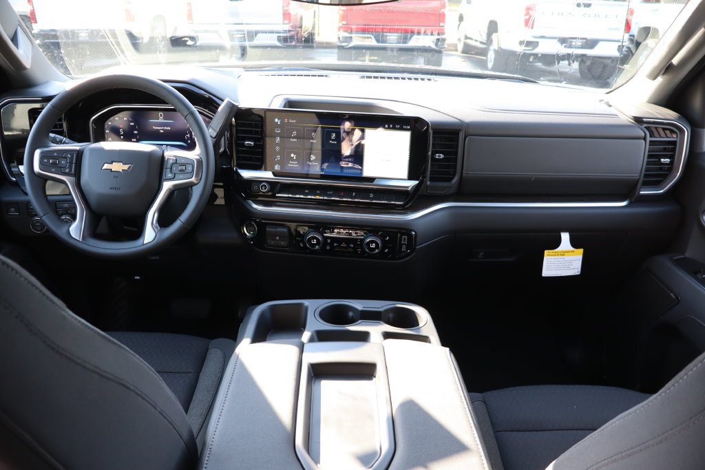New 2026 Chevrolet Silverado 1500 LT w/ Z71 Off-Road Package AWD/4WD image 17