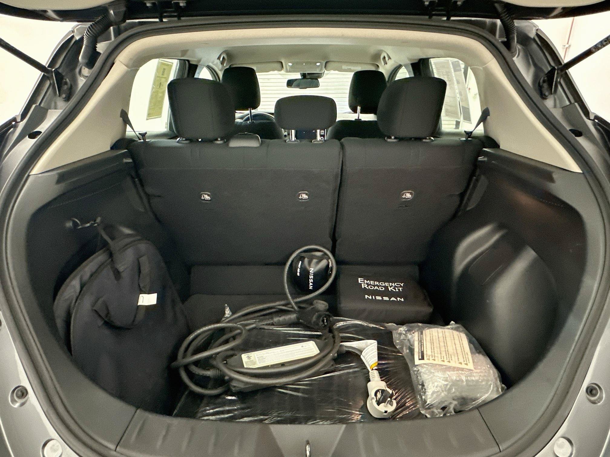 Used 2024 Nissan Leaf SV Plus FWD image 30