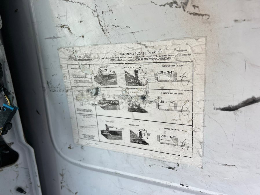 Used 2009 Chevrolet Express 1500 image 31