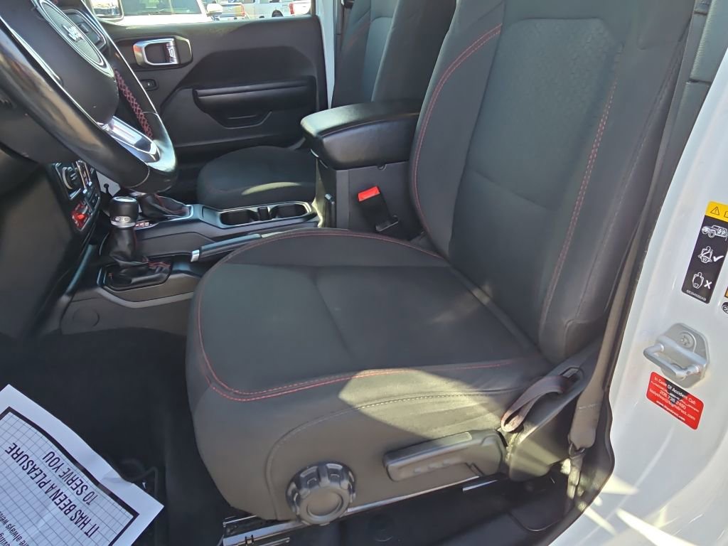 Used 2021 Jeep Wrangler Unlimited Rubicon AWD/4WD image 16