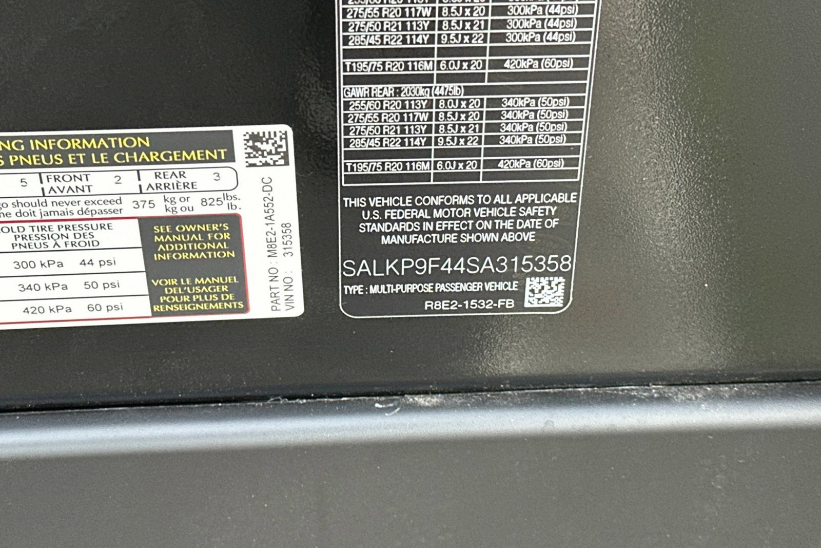 New 2025 Land Rover Range Rover SE image 29