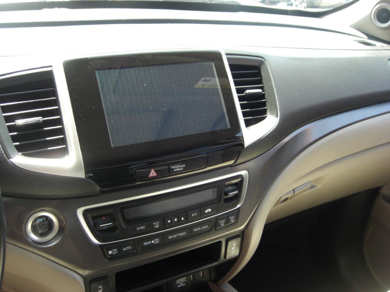 Used 2017 Honda Pilot EX-L image 9