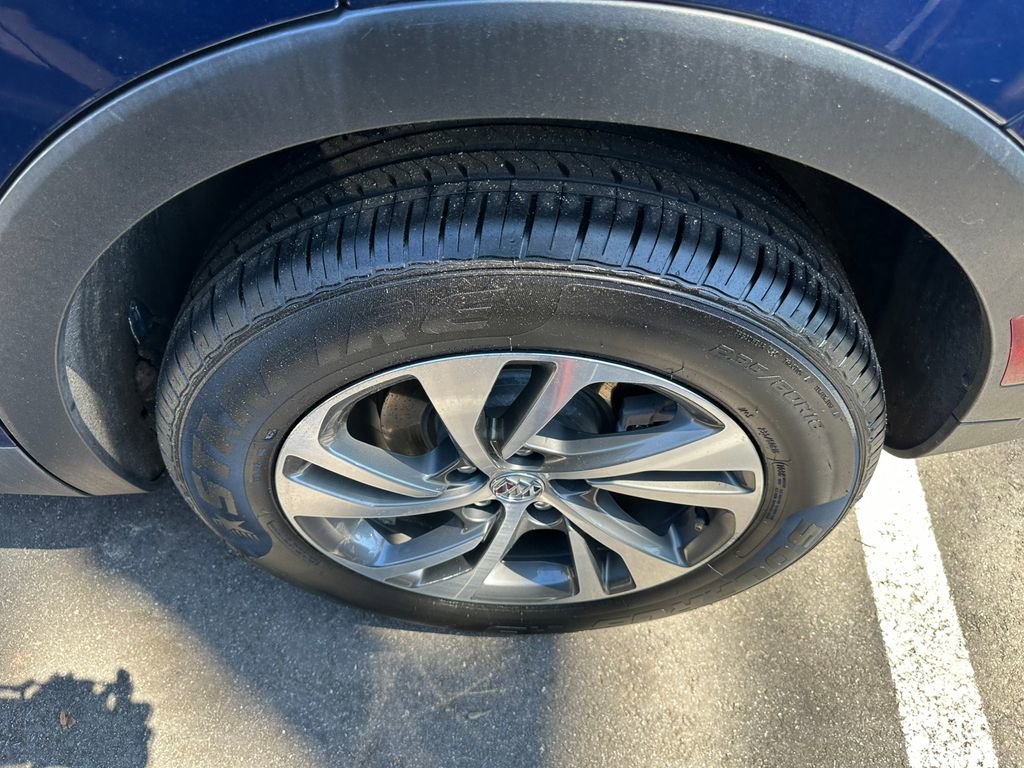 Certified 2023 Buick Envision Essence image 7