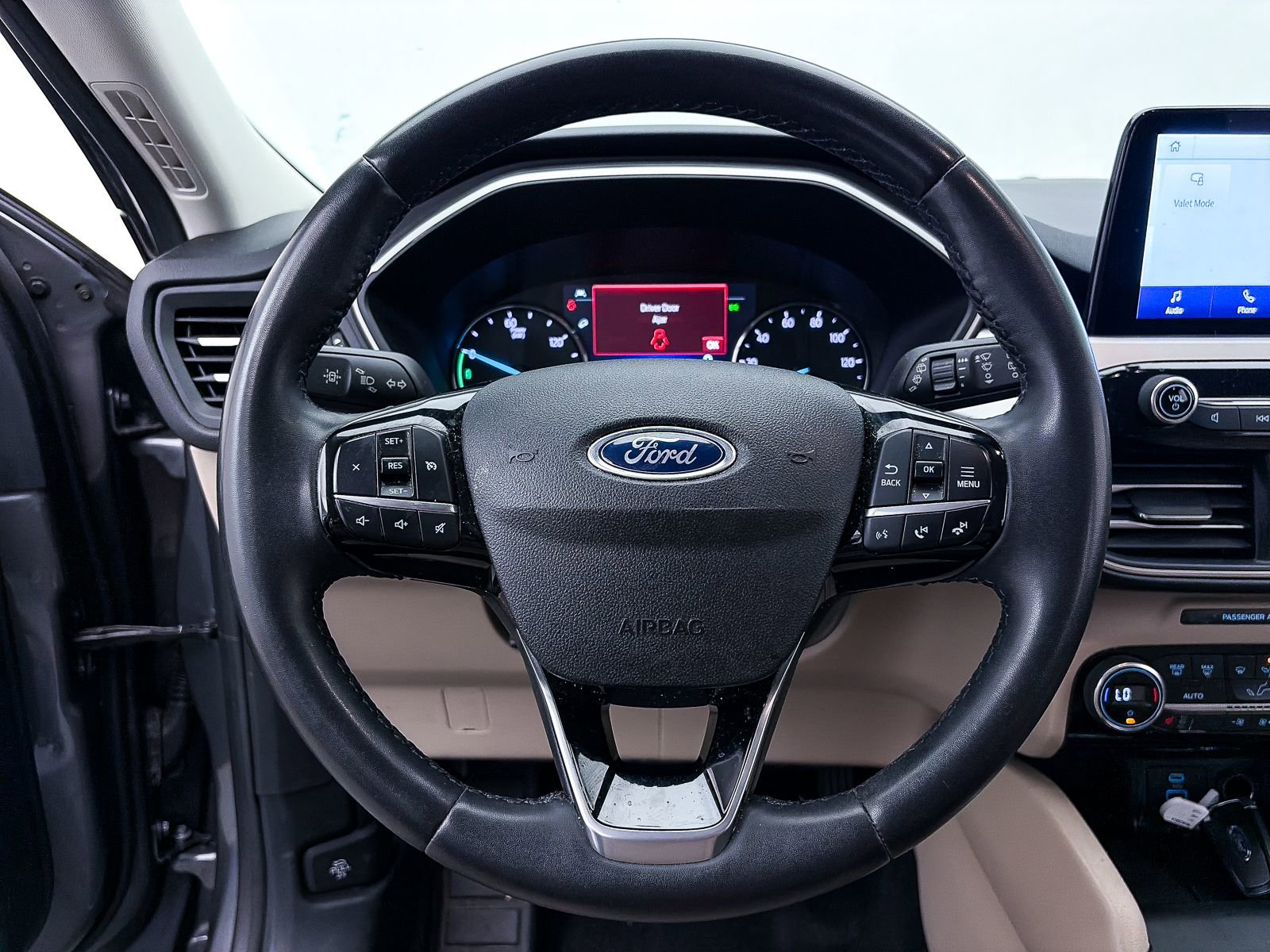 Used 2021 Ford Escape SEL image 24