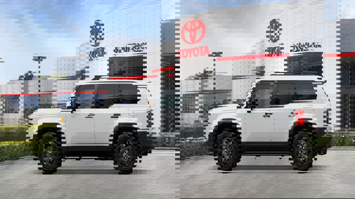New 2026 Toyota Land Cruiser image 4