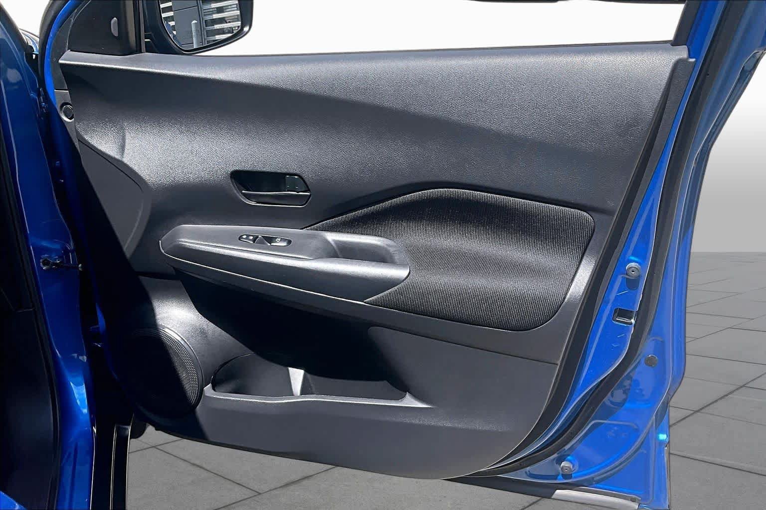 Used 2022 Nissan Kicks S FWD image 23