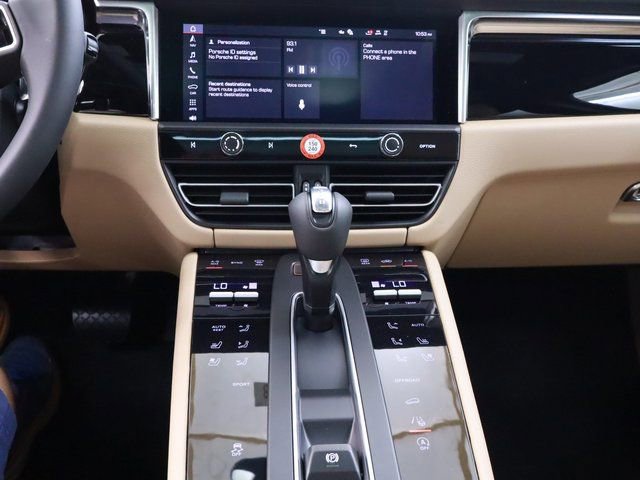 New 2024 Porsche Macan image 39