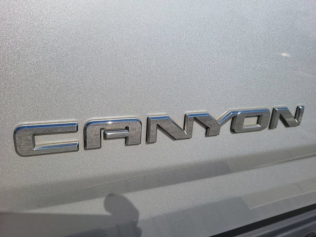 Used 2018 GMC Canyon All Terrain w/ All Terrain X Package AWD/4WD image 38