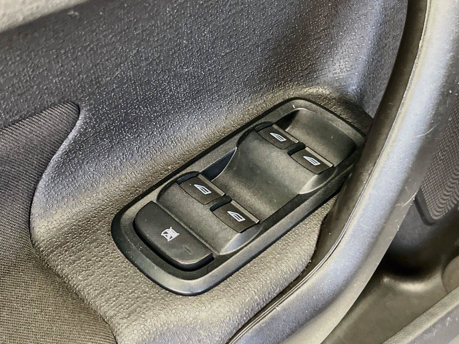 Used 2017 Ford Fiesta SE FWD image 18