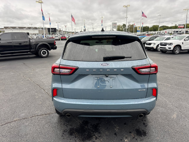Certified 2023 Ford Escape ST-Line w/ Tech Pack #1 AWD/4WD image 6