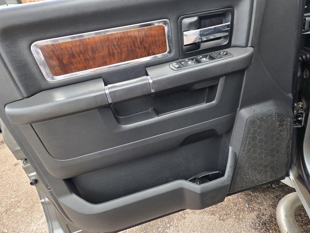 Used 2012 RAM 2500 Laramie w/ Cold Weather Group image 14