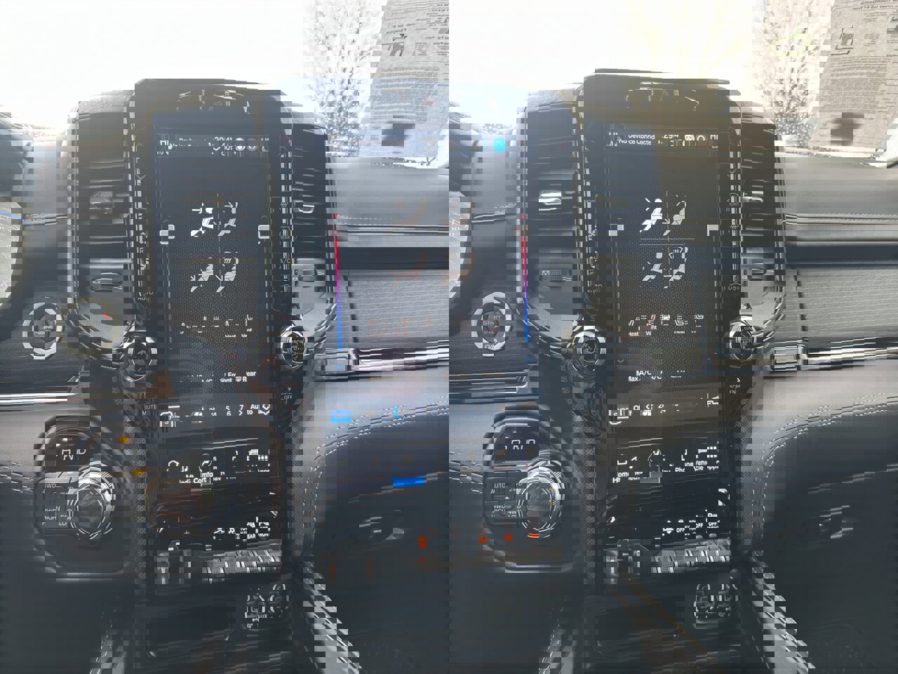 Used 2022 RAM 1500 Limited w/ Body-Colour Bumper Group image 62