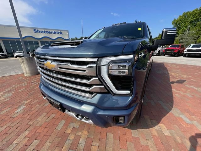 Used 2024 Chevrolet Silverado 2500 High Country w/ High Country Premium Package AWD/4WD image 23