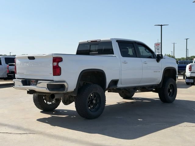 Used 2020 Chevrolet Silverado 2500 LT w/ Convenience Package AWD/4WD image 2