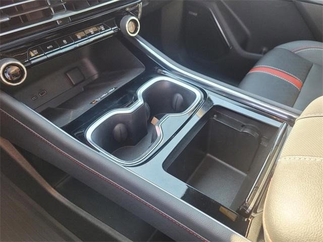 Certified 2024 Chevrolet Traverse RS w/ LPO, Floor Liner Package image 29