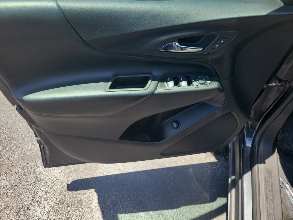 Used 2022 Chevrolet Equinox LT FWD image 27