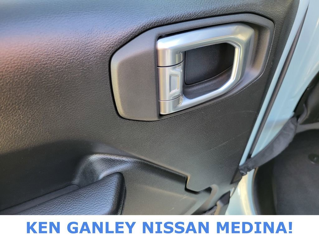 Used 2024 Jeep Wrangler Unlimited Rubicon image 38