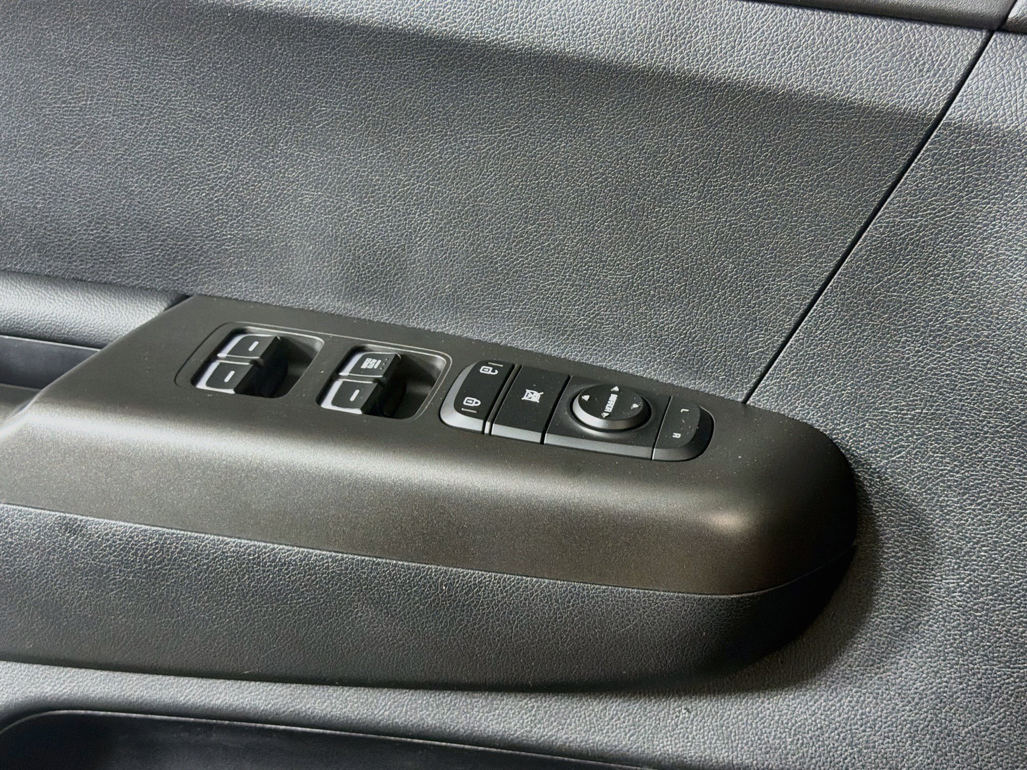 Used 2019 Kia Sportage LX FWD image 15