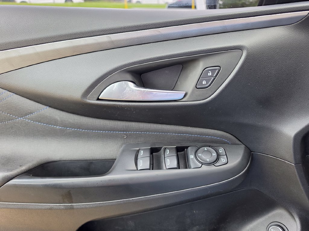 Used 2024 Buick Envista Sport Touring w/ Convenience I Package FWD image 19